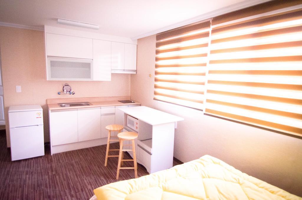 Yakorea Hostel Hongdae Сеул Екстер'єр фото