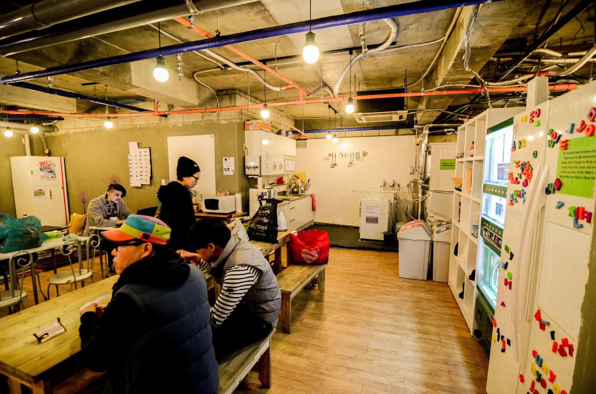 Yakorea Hostel Hongdae Сеул Екстер'єр фото