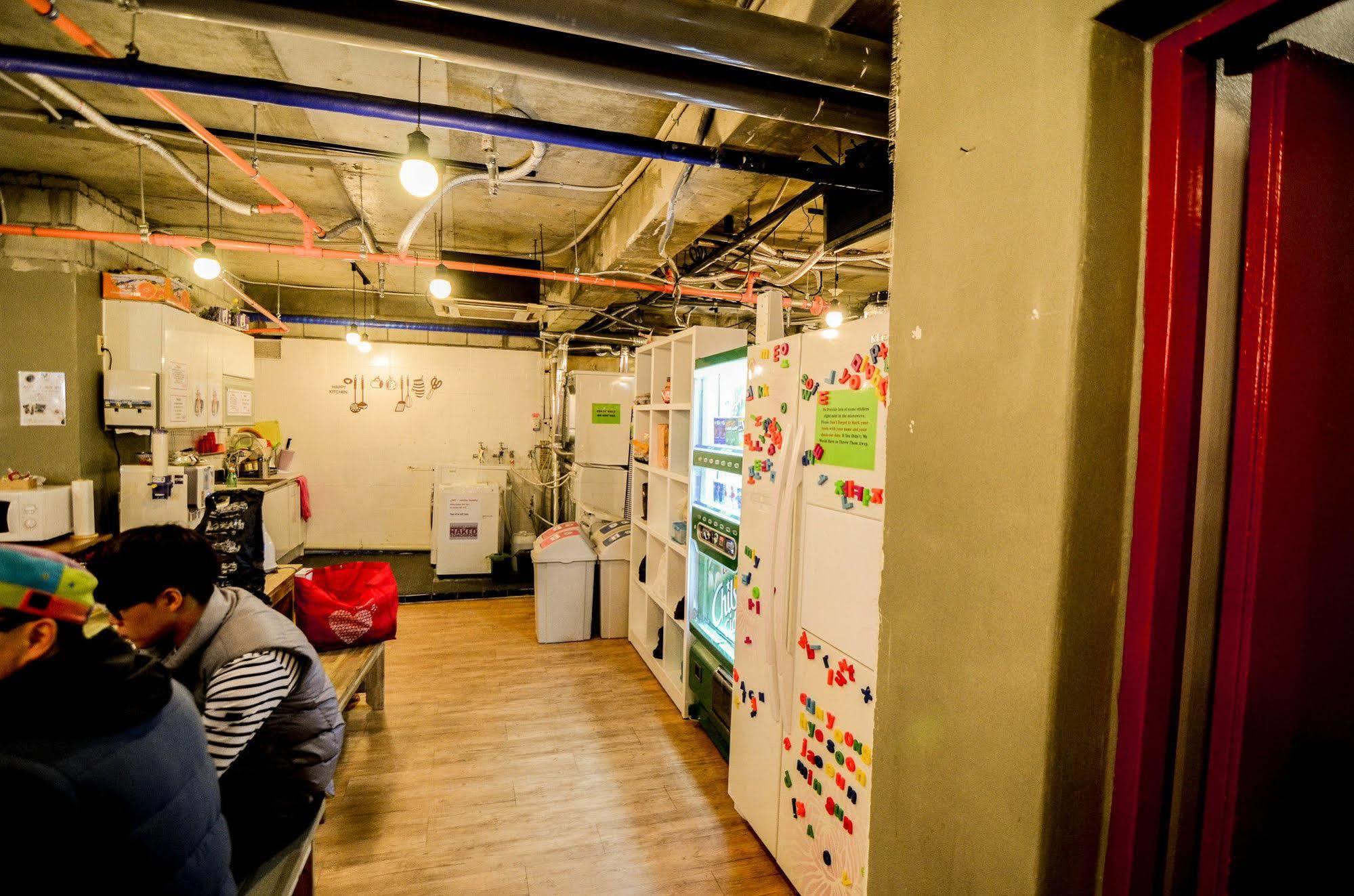 Yakorea Hostel Hongdae Сеул Екстер'єр фото