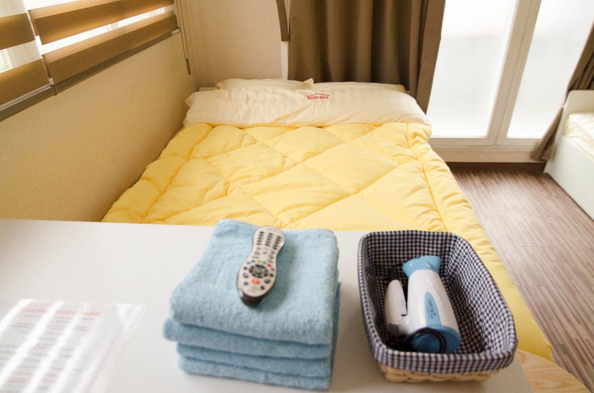 Yakorea Hostel Hongdae Сеул Екстер'єр фото